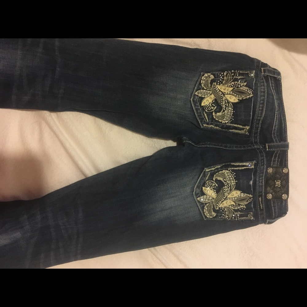 Miss me jeans. Size 28.